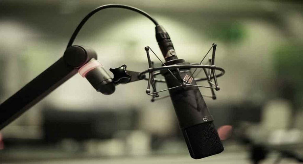 mejor microfono para streaming barato 2024