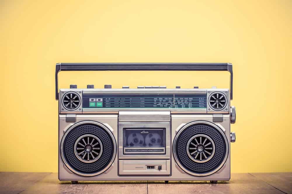 escuchar el radio richard dees